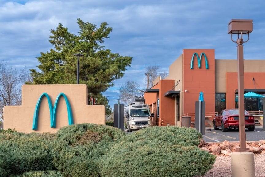 McDonald’s in Arizona is the Only One with Blue Arches in the World